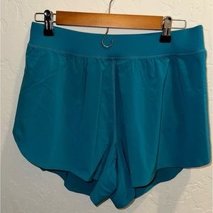 CRZ yoga dolphin shorts